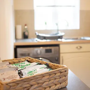 Heraldry - Superb 2 Bed Coach House With Free Parking And Wifi Exeter